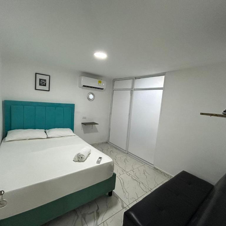Hotel Lago Ctg - Large Double Room - 1
