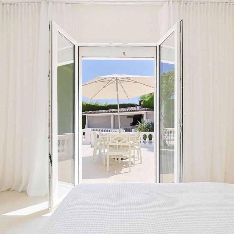 Villa with pool and studio in Mougins - Villa 3 Chambres - 3