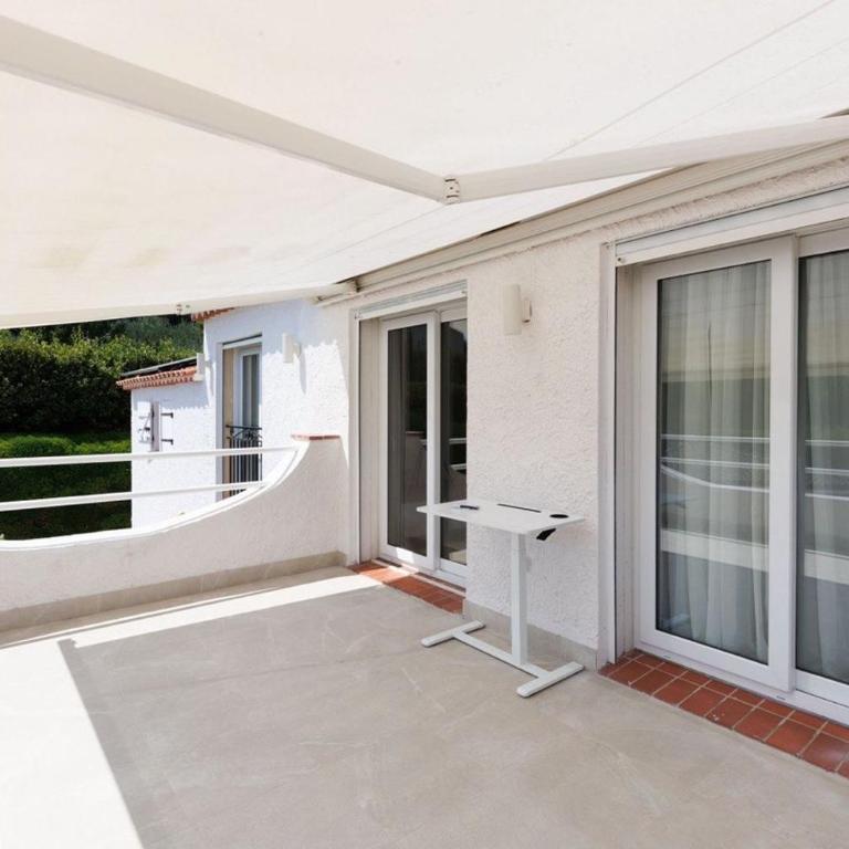 Villa with pool and studio in Mougins - Villa 3 Chambres - 6