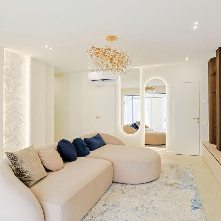 Villa with pool and studio in Mougins - Villa 3 Chambres - 12