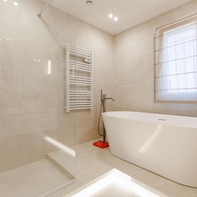 Villa with pool and studio in Mougins - Villa 3 Chambres - 22