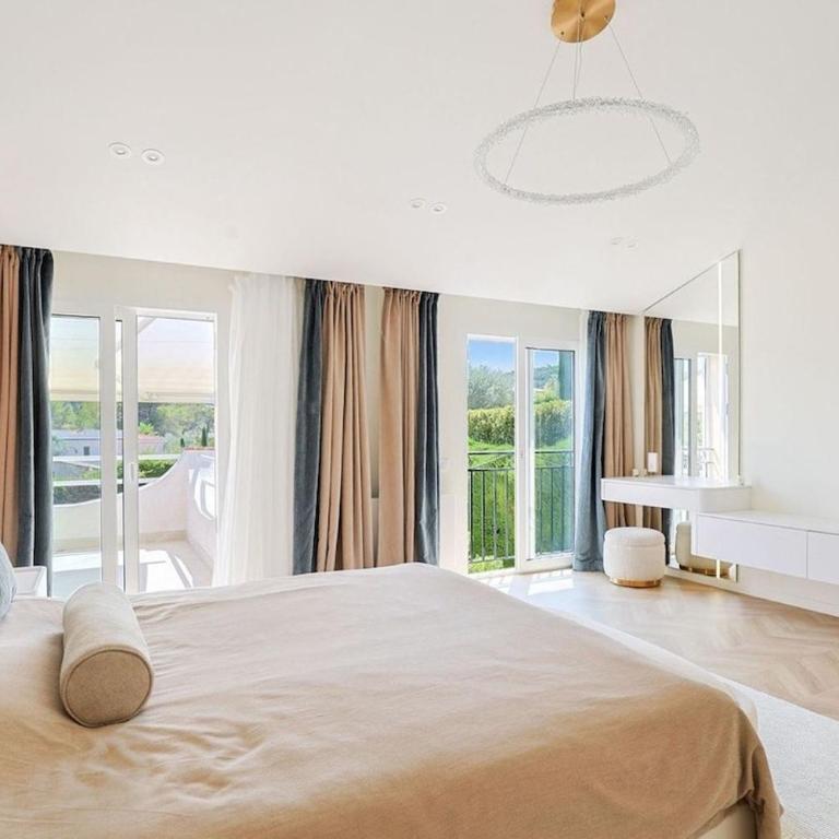 Villa with pool and studio in Mougins - Villa 3 Chambres - 33