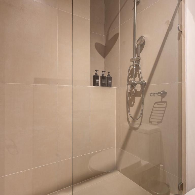 2BR 2BA Apt Baia Kristal Cartagena Crystal Lagoon - Two-Bedroom Apartment with Balcony - 43