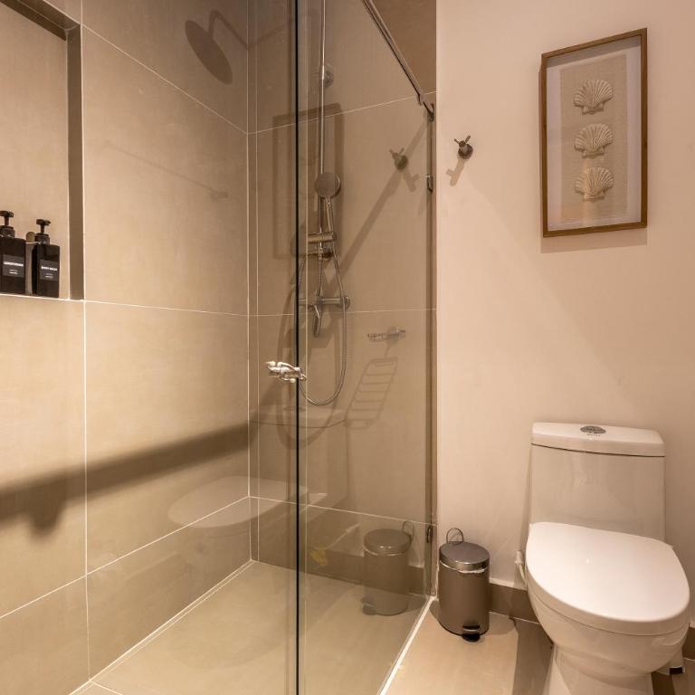 2BR 2BA Apt Baia Kristal Cartagena Crystal Lagoon - Two-Bedroom Apartment with Balcony - 26
