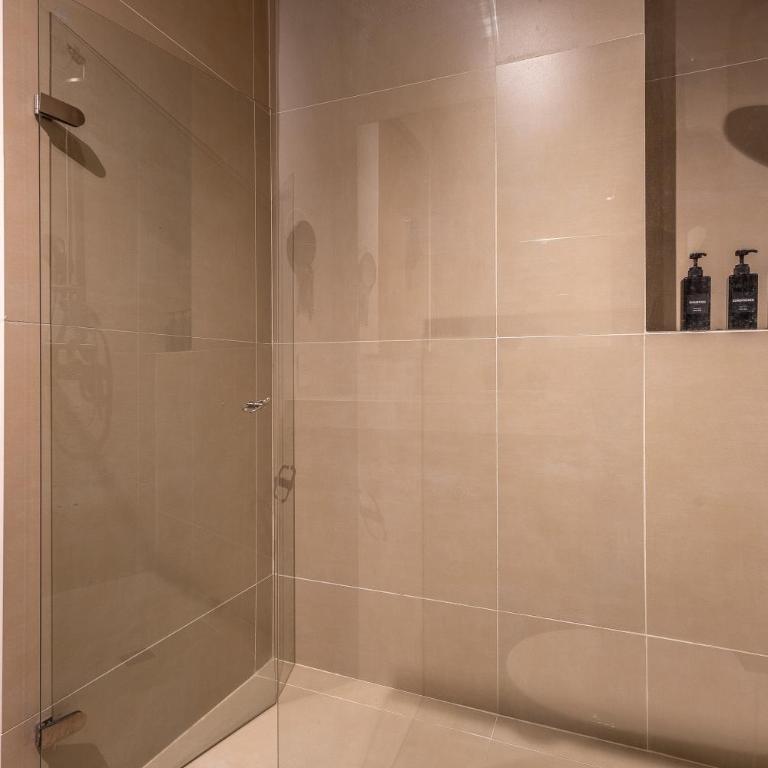 2BR 2BA Apt Baia Kristal Cartagena Crystal Lagoon - Two-Bedroom Apartment with Balcony - 41