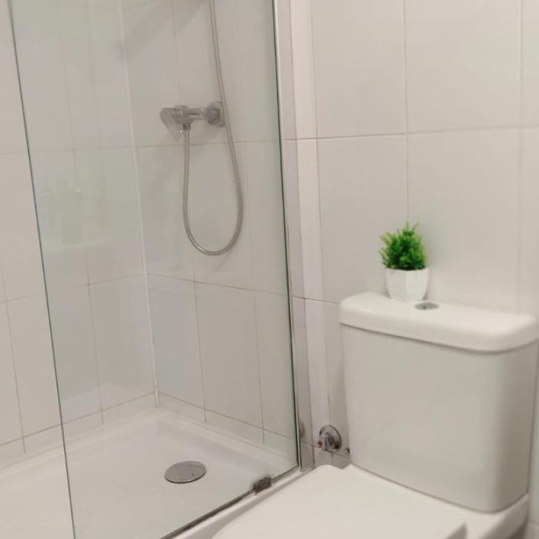 Excelente Ubicación, estacionamiento y extras - Apartamento de 1 dormitorio - 29
