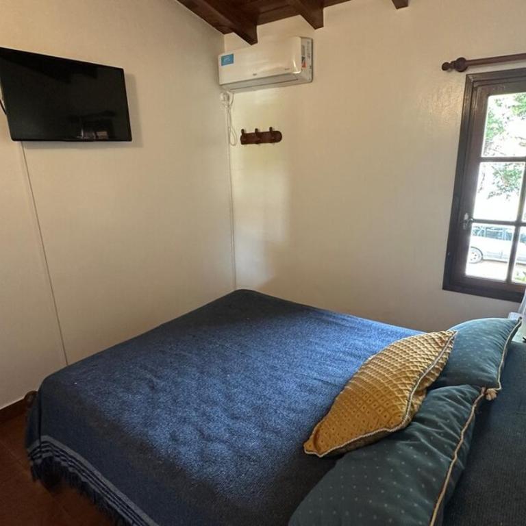 Duplex en zona residencial con patio y parrilla - Casa - 11