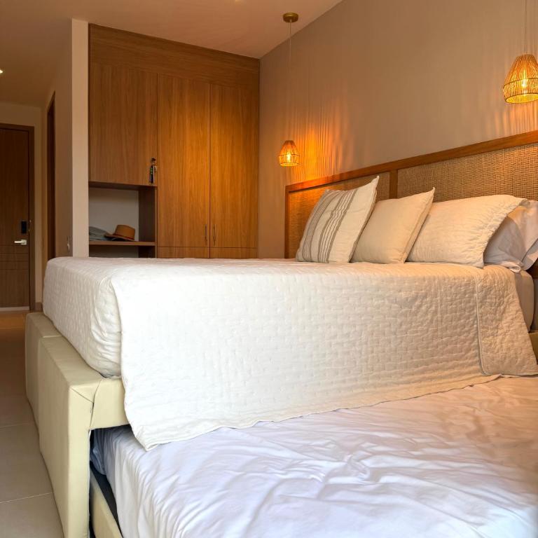 2BR 2BA Apt Baia Kristal Cartagena Crystal Lagoon - Two-Bedroom Apartment with Balcony - 38