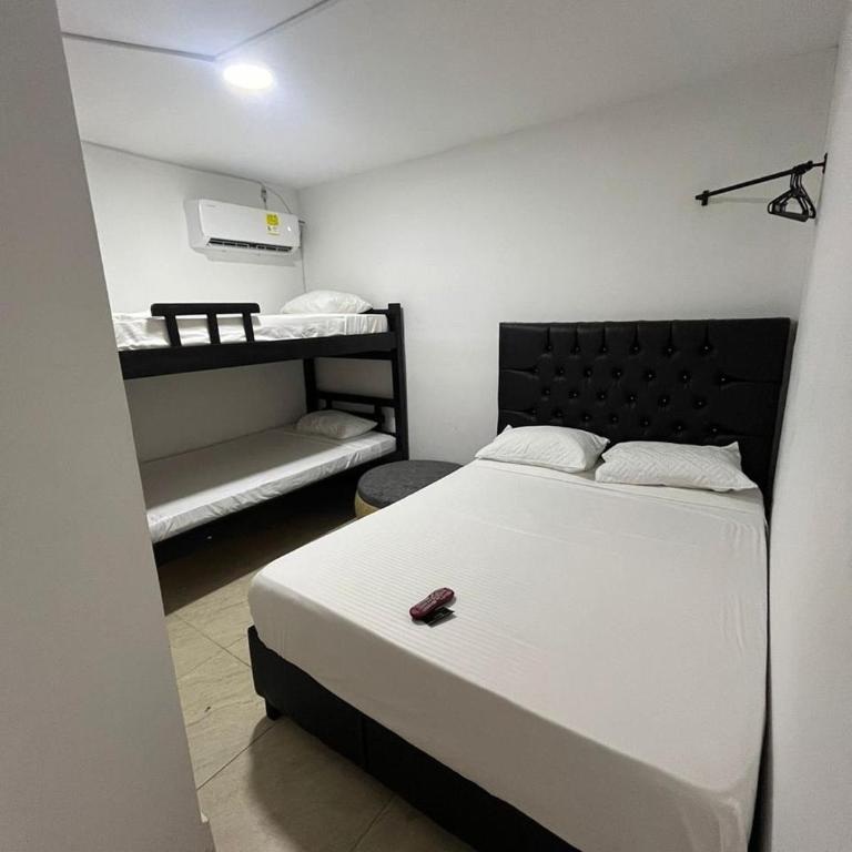 Hotel Lago Ctg - Economy Quadruple Room - 1