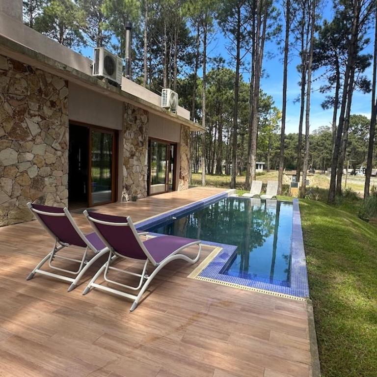 Hermosa casa con pileta en Isla del Golf Pinamar - Casa - 1