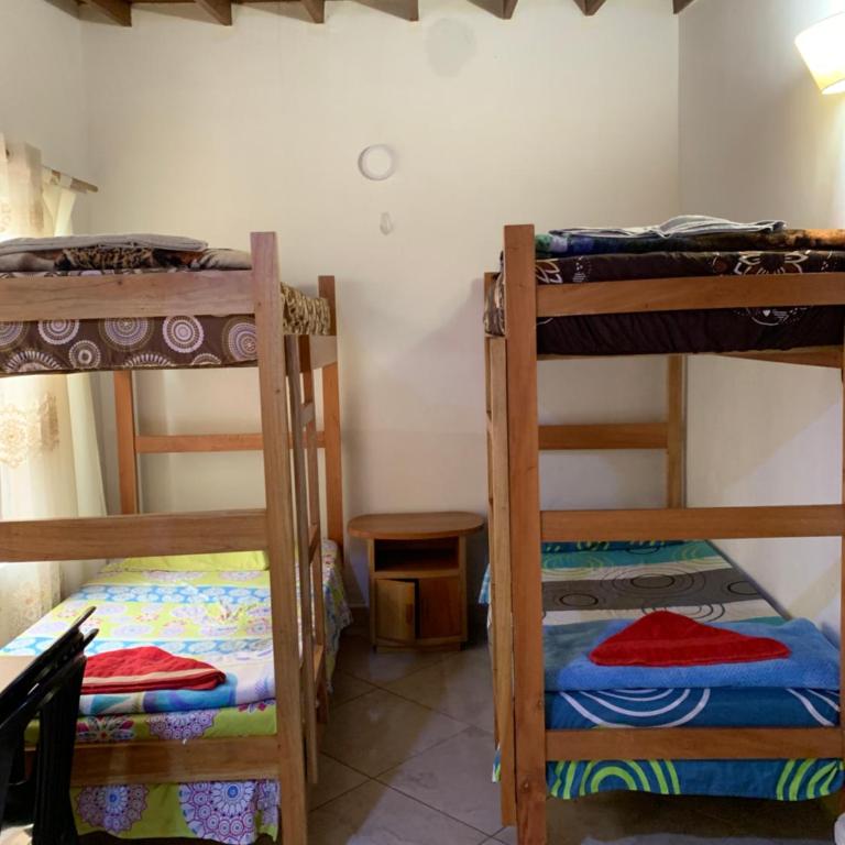 Hostal SAVEVA - Cama individual en habitación compartida - 4 camas - 5