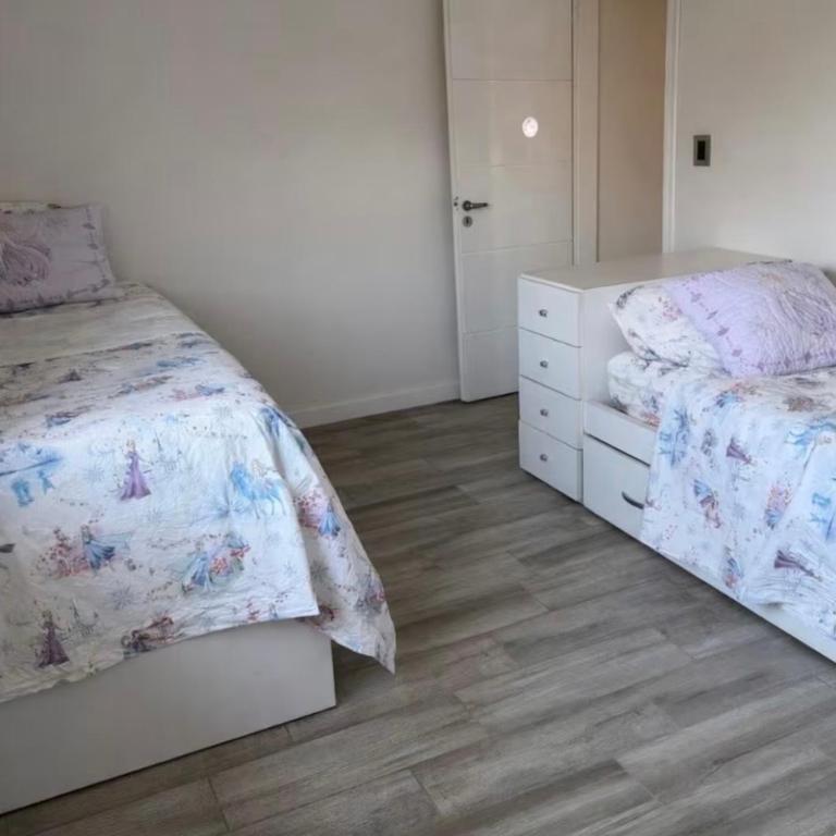 Casa Parque Mitre Olavarría - Three-Bedroom House - 7
