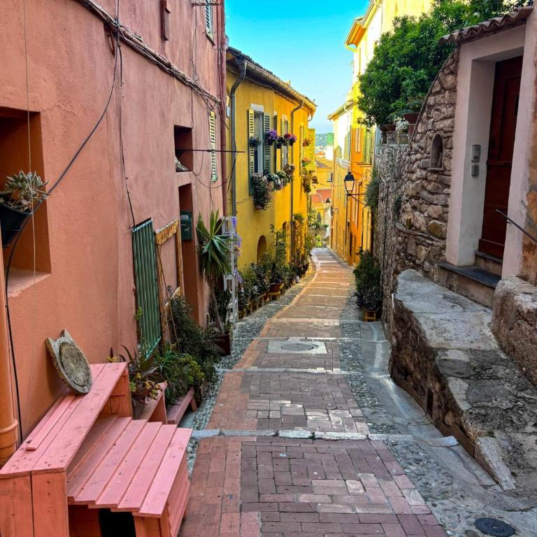 La Maison d'Otis | Sea View Apt in Old Town Menton - Appartement - 20