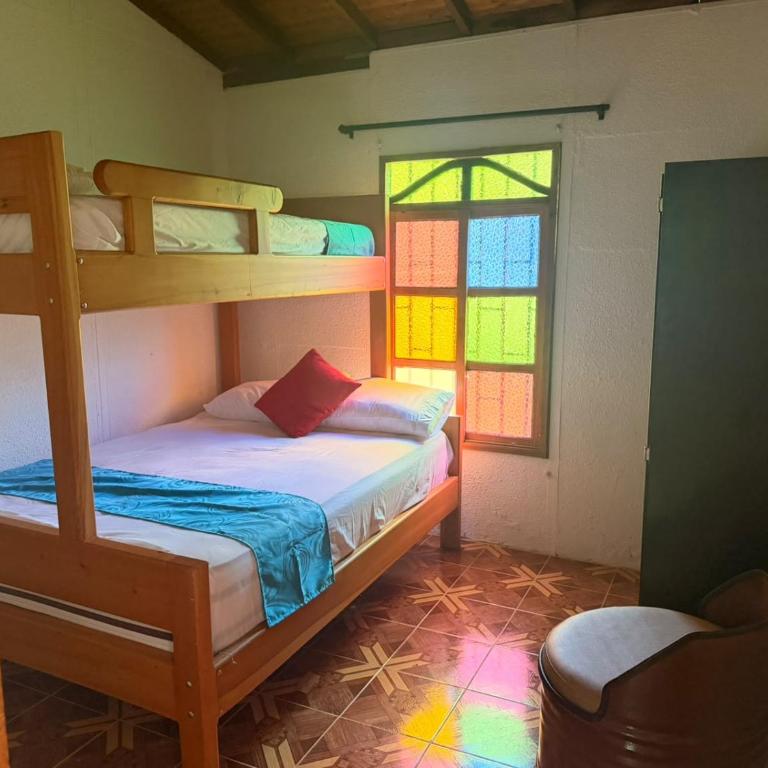 Villa Paraiso Cabañas - Habitación Familiar - 2