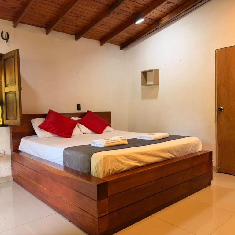 Villa Paraiso Cabañas - Habitación Familiar Superior - 5