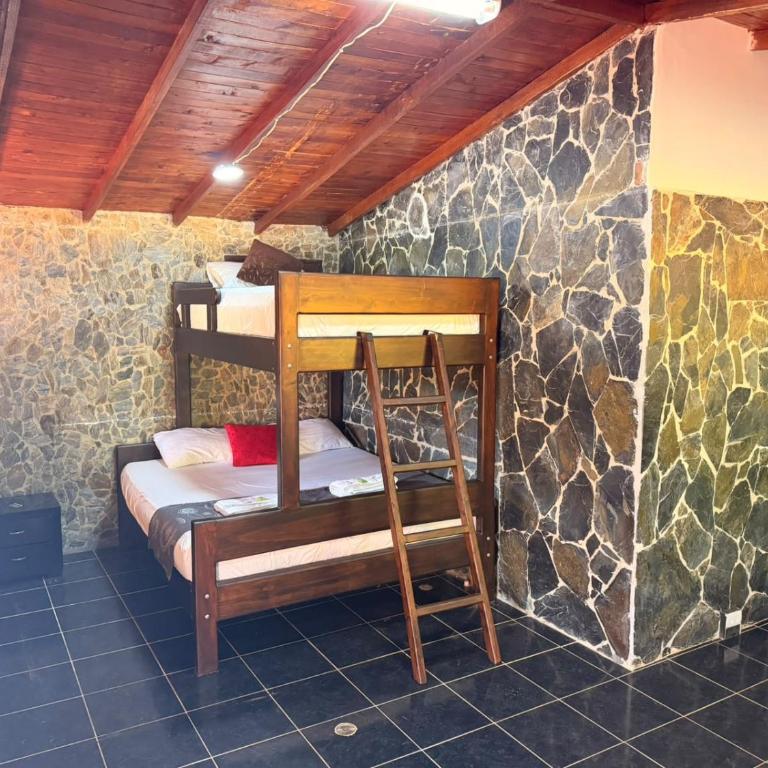Villa Paraiso Cabañas - Habitación Familiar Superior - 2