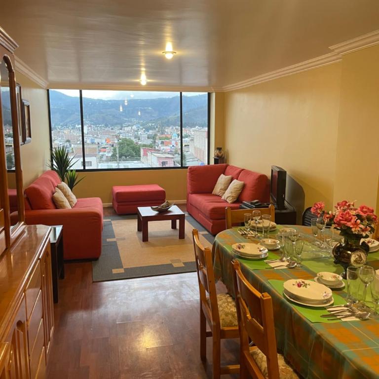 Departamento con Vista y Seguridad las 24 Horas - Apartamento de 3 dormitorios - 2