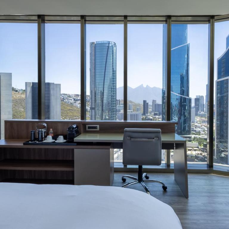 Camino Real Fashion Drive Monterrey - Junior Suite Vista panorámica - 2
