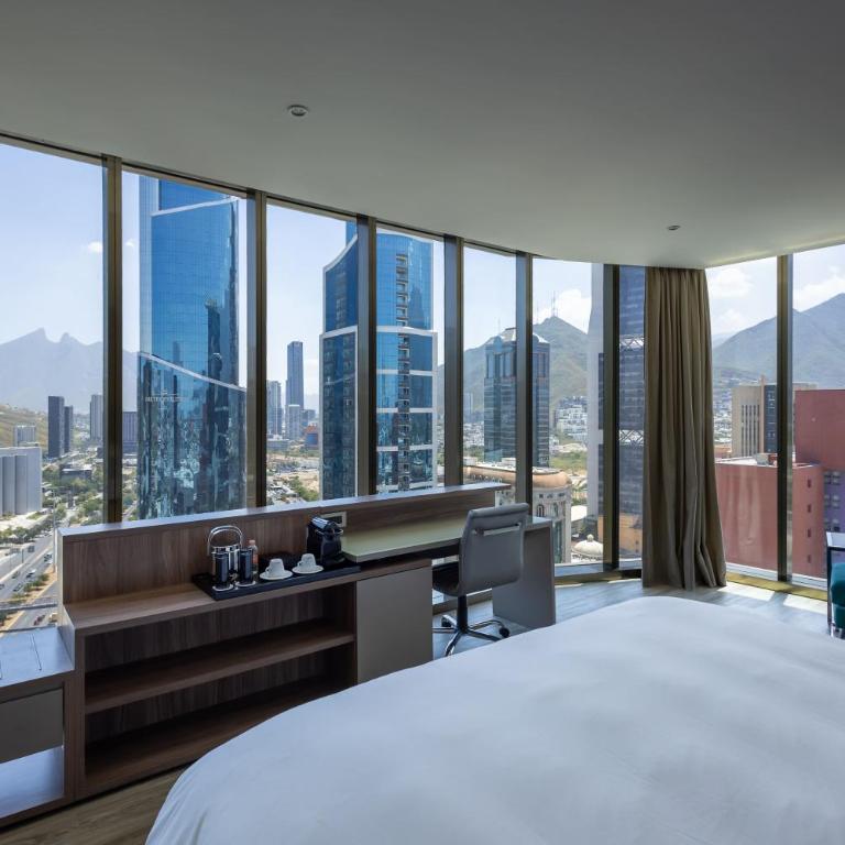 Camino Real Fashion Drive Monterrey - Junior Suite Vista panorámica - 3