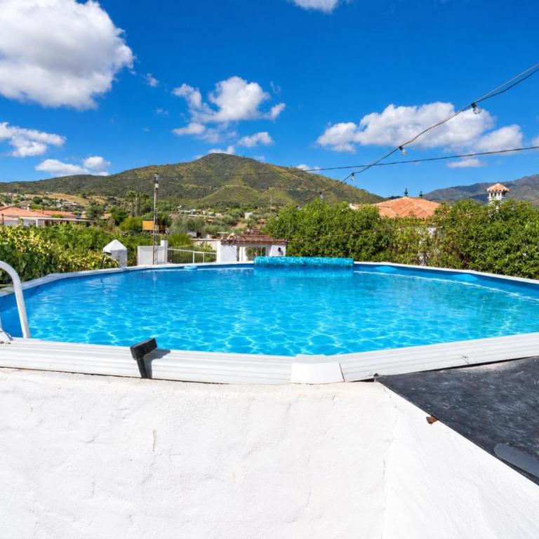 Countryside Escape Just Minutes from the Coast - Casa de 2 dormitorios - 1