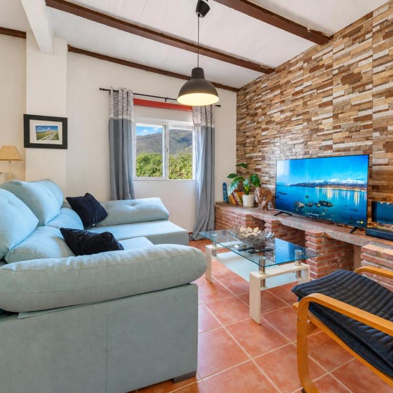 Countryside Escape Just Minutes from the Coast - Casa de 2 dormitorios - 4