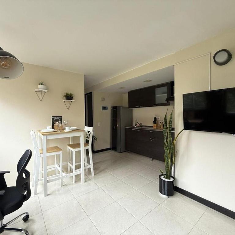 Central and spacious loft 5 minutes from Provenza Medellín - Apartamento de 1 dormitorio - 16