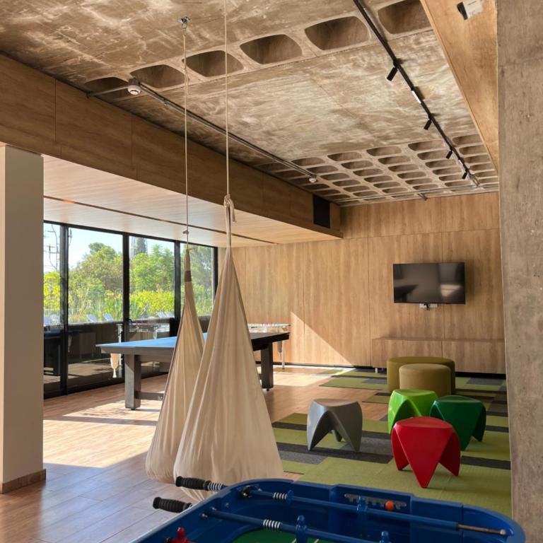 Opera Plaza - One-Bedroom Apartment - 19