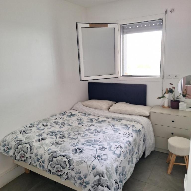 Jolie 2 pieces climatisé 50m de la mer - Appartement 1 Chambre - 4