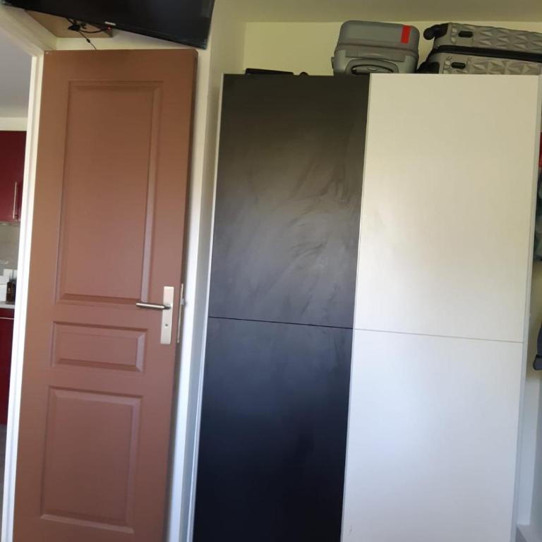 Jolie 2 pieces climatisé 50m de la mer - Appartement 1 Chambre - 8