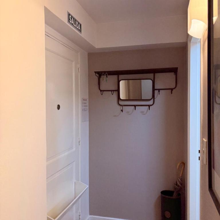 Sleeps 4, 2 bedrooms, well-equipped, excellent location - Apartamento de 2 dormitorios - 8