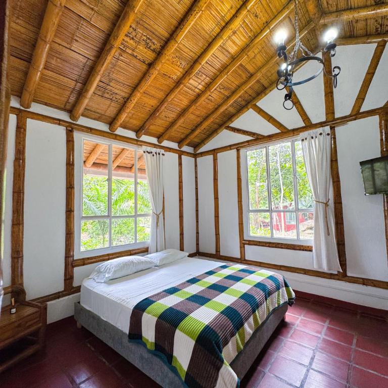 Ikara Hotel Campestre Villeta - Deluxe Room - 6