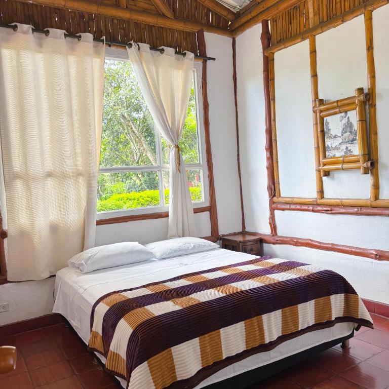 Ikara Hotel Campestre Villeta - Family Bungalow - 5