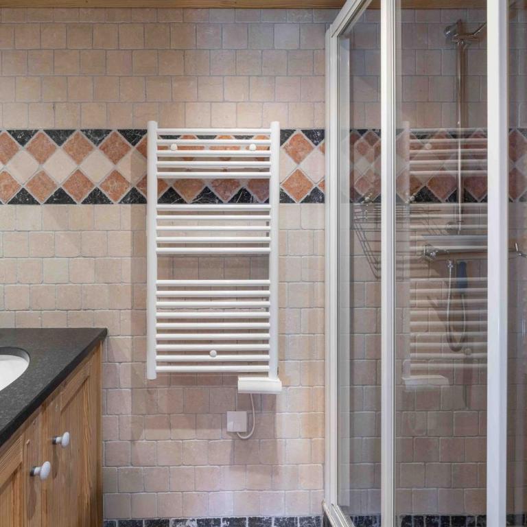 Appartement spacieux avec terrasse Sud - 6 pers. - FR-1-566-89 - Appartement - 5