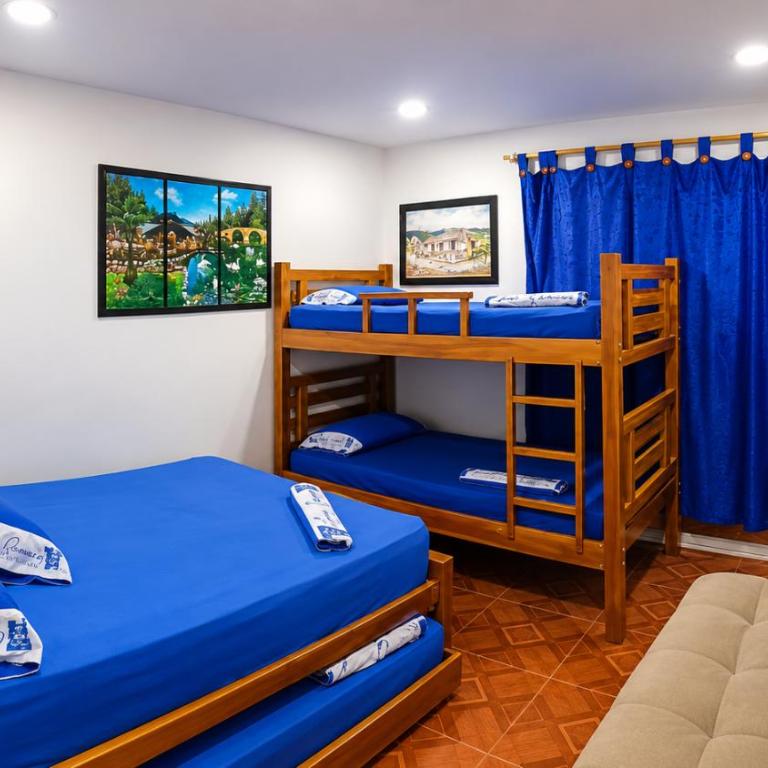 Hotel Casa Romana - Habitación Familiar con balcón - 2