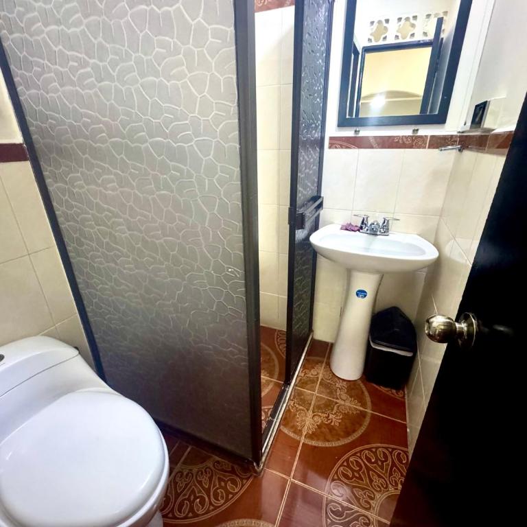 Hotel Estadio 80 - Habitación Doble Deluxe - 2 camas dobles - 9
