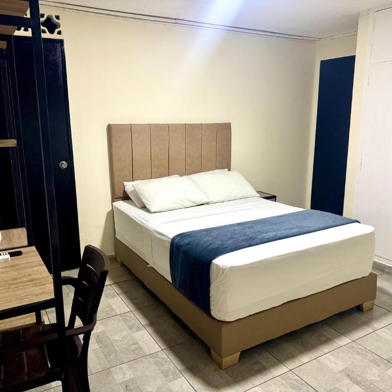 Hotel Estadio 80 - Habitación Doble Deluxe - 2 camas dobles - 15