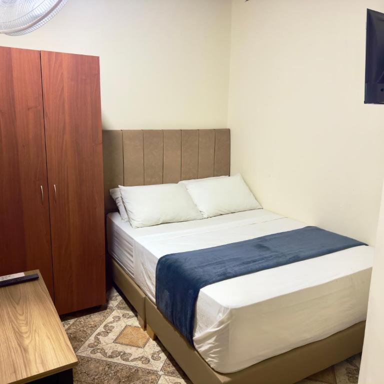 Hotel Estadio 80 - Habitación Doble Deluxe - 2 camas dobles - 18