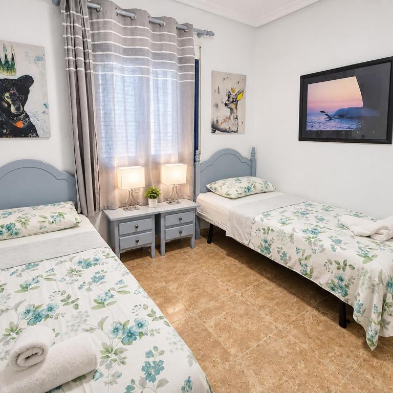 NEW Sunshine Apartment with pool - Two-Bedroom Apartment - 10