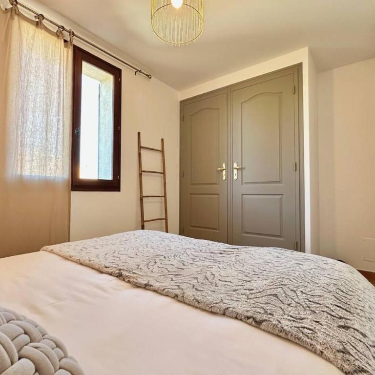 Les Lauriers Blancs air-conditioned villa with swimming pool - Maison 3 Chambres - 13