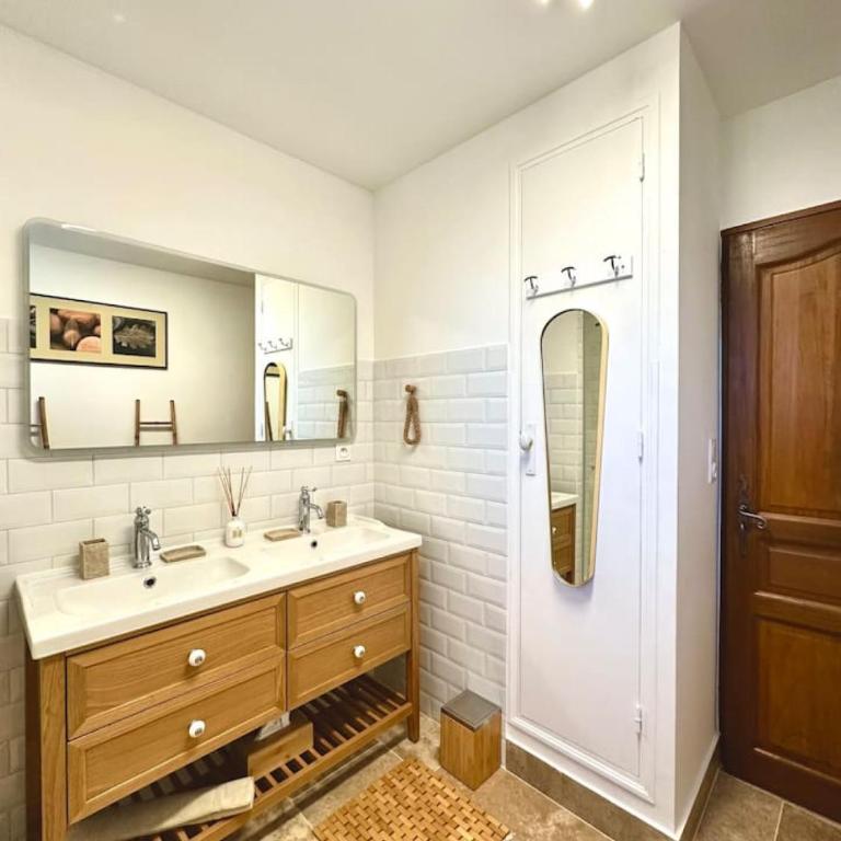 Les Lauriers Blancs air-conditioned villa with swimming pool - Maison 3 Chambres - 30