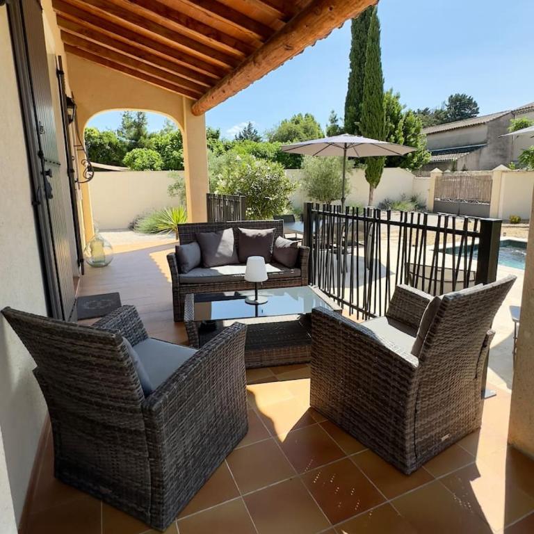 Les Lauriers Blancs air-conditioned villa with swimming pool - Maison 3 Chambres - 33