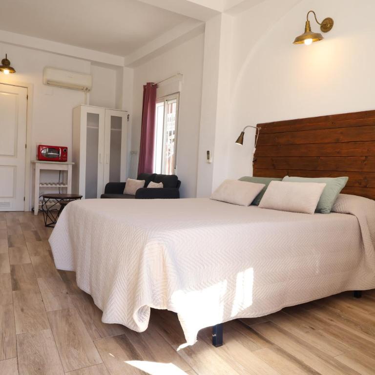 Galicia B - Renovated Studio in the Heart of Arroyo de la Miel - Studio - 1