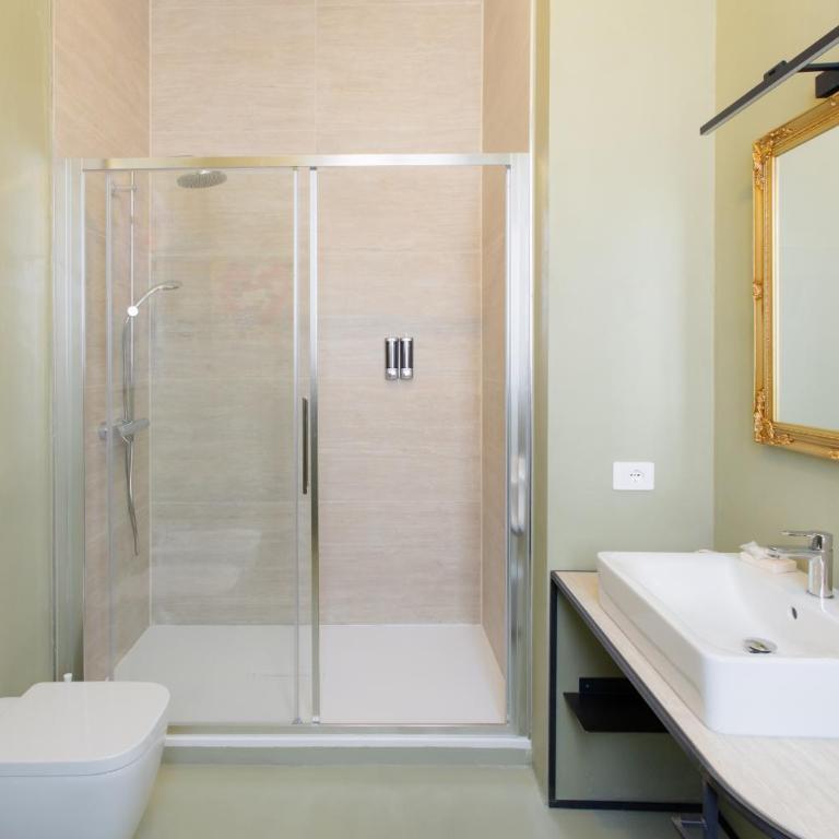 Lake Vibes Suites by "The House Of Travelers" - Camera Matrimoniale con Vista Lago - 7