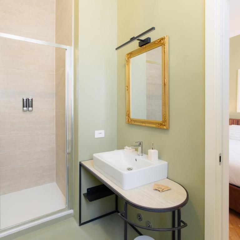 Lake Vibes Suites by "The House Of Travelers" - Camera Matrimoniale con Vista Lago - 8