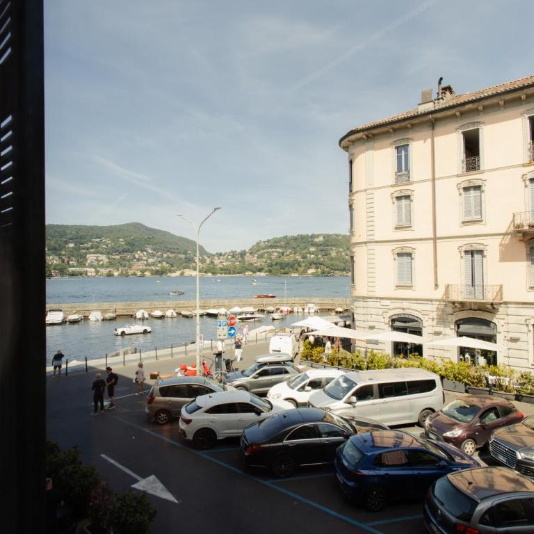 Lake Vibes Suites by "The House Of Travelers" - Camera Matrimoniale con Vista Lago - 11