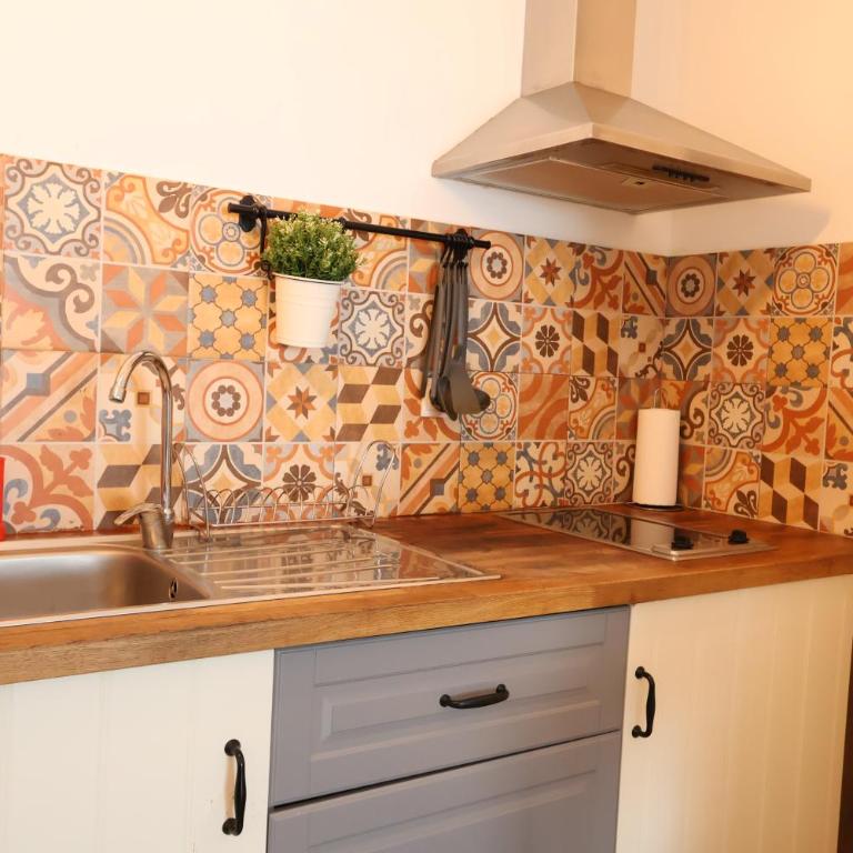 Galicia C - Bright Studio 8 Minutes from the Train in Benalmadena - Studio - 4