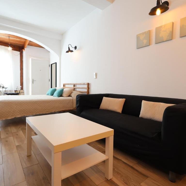 Galicia C - Bright Studio 8 Minutes from the Train in Benalmadena - Studio - 6