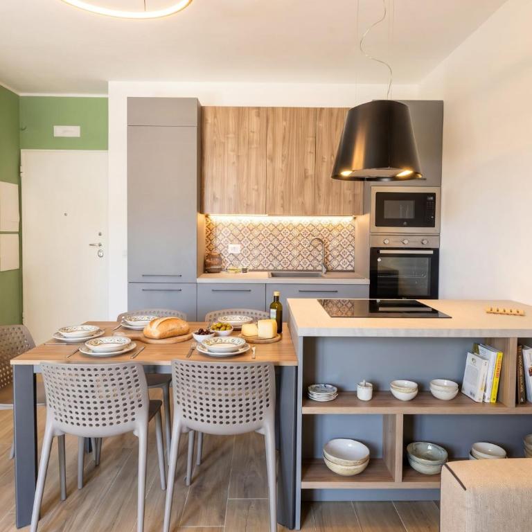 Blue Paradise Apartments - Appartamento con 2 Camere da Letto e Balcone - 3