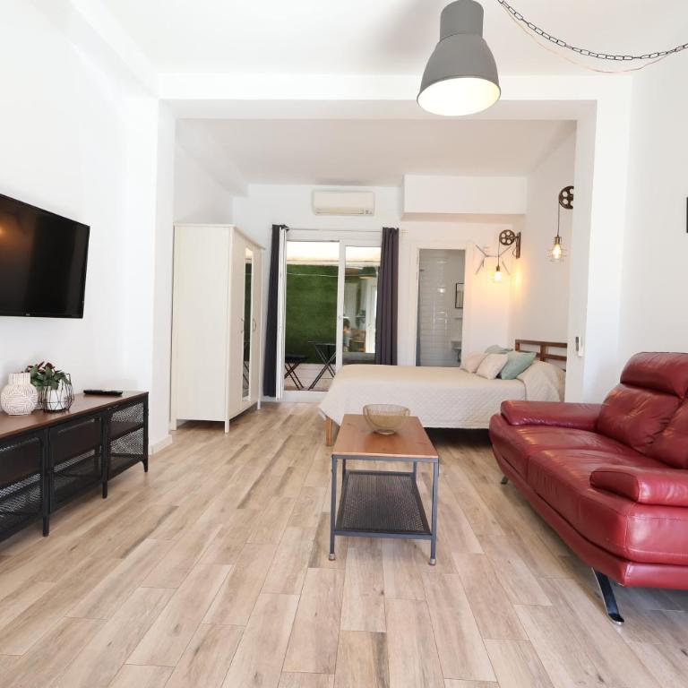 Galicia D - Studio with Private Patio near Arroyo de la Miel Station - Studio mit Terrasse - 7