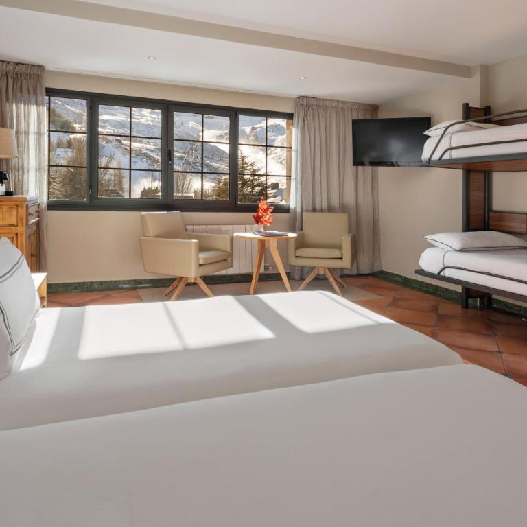 Meliá Sol y Nieve - The Level Family Room Mountain View - 1